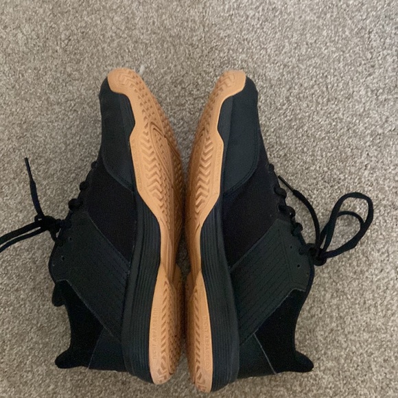 Like-new ADIDAS Volleyball shoes - Picture 2 of 6